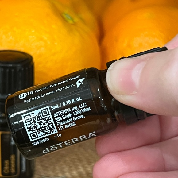 Wild Orange Essential Oil- Set of 4 - Picture 3 of 3